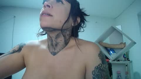 Snapshot of _exa_ chatting on 12.16.25 Exa help me position myself with your thumb up thanks online show from 12.16.25