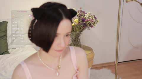 Snapshot of _female_essence_ chatting on 12.21.24 Essie online show from 12.21.24