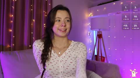 Goldy Grace online show from 01.14.25