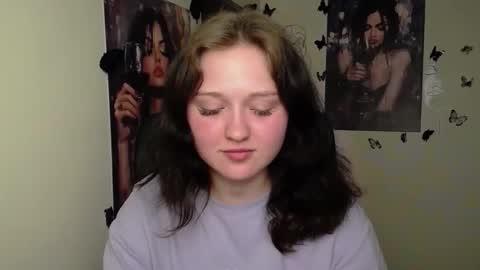 Snapshot of _foxy_lady chatting on 05.11.26 Alice online show from 05.11.26