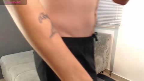 Laura  Juan online show from 02.21.25