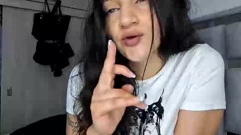 Snapshot of _gabbyx_ chatting on 04.18.26 Gabby online show from 04.18.26