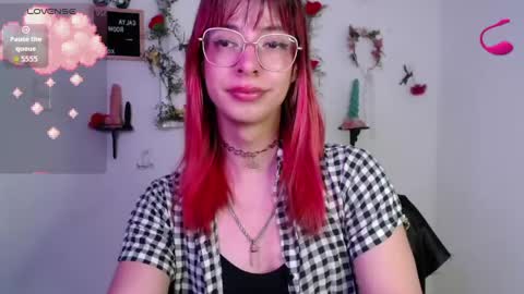 Snapshot of _galya_ chatting on 04.27.26 Galya online show from 04.27.26