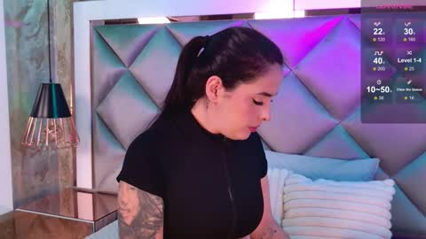 Snapshot of _giggy chatting on 11.06.25 _giggy online show from 11.06.25