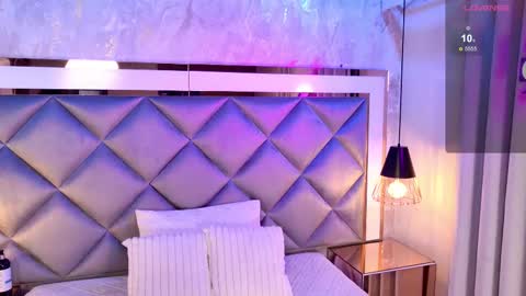 Snapshot of _giggy chatting on 11.21.25 _giggy online show from 11.21.25