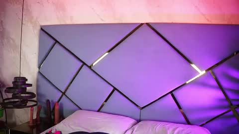 Snapshot of _giggy chatting on 12.18.25 _giggy online show from 12.18.25