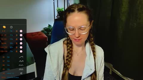 Snapshot of _goldilocks__ chatting on 09.24.25 _goldilocks__ online show from 09.24.25