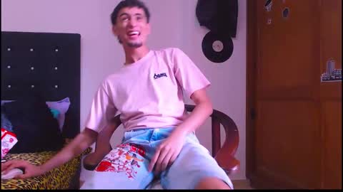 Snapshot of _gsusss chatting on 11.08.25 GsusssFeets online show from 11.08.25