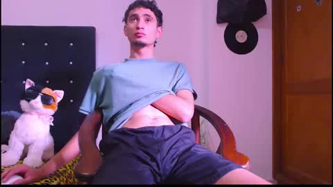 Snapshot of _gsusss chatting on 11.10.25 GsusssFeets online show from 11.10.25