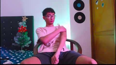 Snapshot of _gsusss chatting on 11.23.25 GsusssFeets online show from 11.23.25