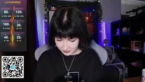 Snapshot of _gummybears_ chatting on 05.08.26 Tori online show from 05.08.26