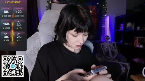 Snapshot of _gummybears_ chatting on 05.23.26 Tori online show from 05.23.26