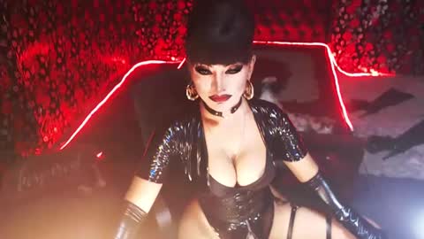 GoDDess  Chloe online show from 12.23.24