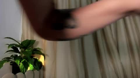 Hanna johnson online show from 09.14.25