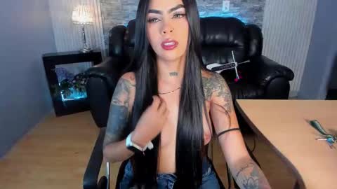 Snapshot of _hanna_miller__ chatting on 01.13.26 Hanna online show from 01.13.26