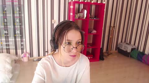 Snapshot of _hanna_moon_ chatting on 02.07.25 Hannaolotl online show from 02.07.25