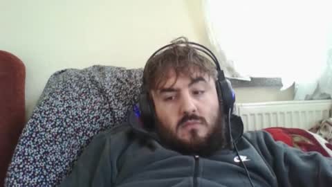  hasanhz.  online show from 12.04.25