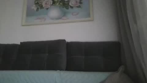 Snapshot of _hidden_frommymoom_ chatting on 04.17.26 Criss4u online show from 04.17.26