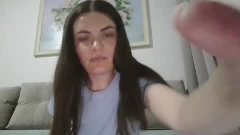 Snapshot of _hidden_frommymoom_ chatting on 04.18.26 Criss4u online show from 04.18.26