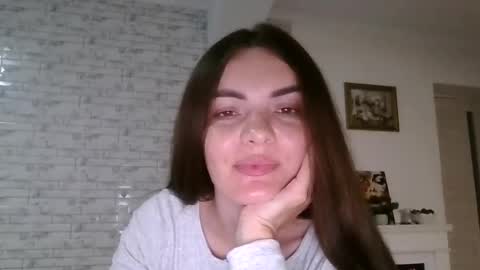 Snapshot of _hidden_frommymoom_ chatting on 06.13.26 Criss4u online show from 06.13.26