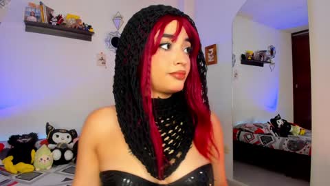 Snapshot of _hotpink chatting on 01.09.25 Jenn online show from 01.09.25