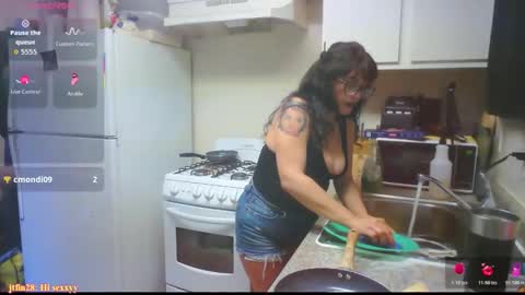 Snapshot of _hott_exxxwife chatting on 05.04.26 YOUR FUTURE EXXXWIFE online show from 05.04.26