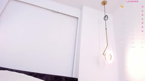 Darlis  online show from 02.17.25