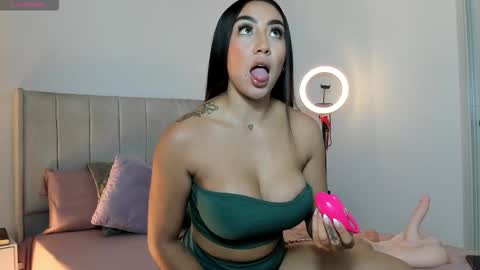 Snapshot of _im_megan chatting on 02.20.26 Megan online show from 02.20.26