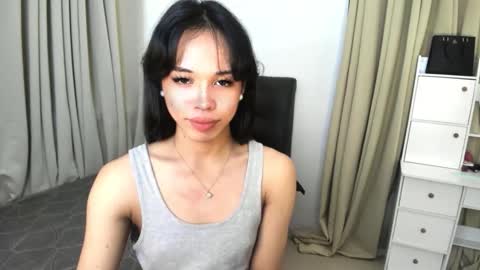 yanie online show from 10.30.25