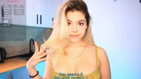 Snapshot of _iowaa_ chatting on 01.07.26 Maria online show from 01.07.26