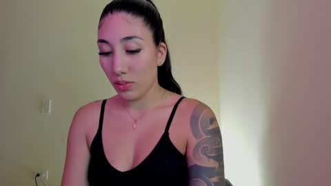 Isabella online show from 10.12.25