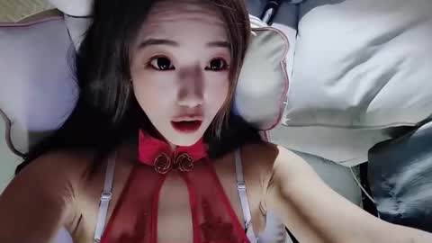 Snapshot of _iuiu_ chatting on 12.31.24 UU online show from 12.31.24