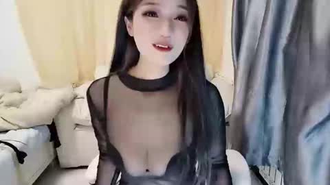 Snapshot of _iuiu_ chatting on 01.08.25 UU online show from 01.08.25