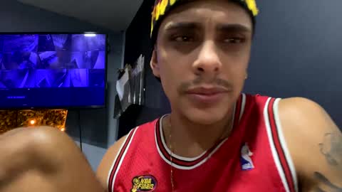 Snapshot of _jahtuzi_ chatting on 12.31.24 JACKTUZZI instagram online show from 12.31.24