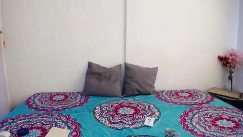 Snapshot of _joanne_and_oliver_ chatting on 09.19.25 Joanne Oliver online show from 09.19.25