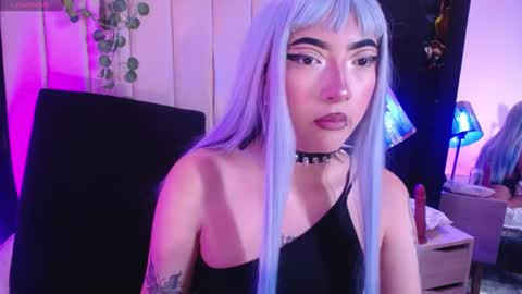 Mia online show from 12.20.24