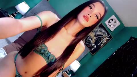 Snapshot of _juicylexie_ chatting on 06.11.26 lexie online show from 06.11.26