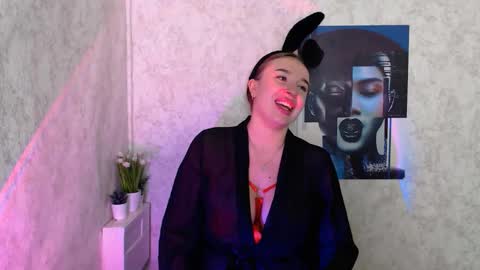 Snapshot of _julianaini_ chatting on 09.30.25 Jolia online show from 09.30.25