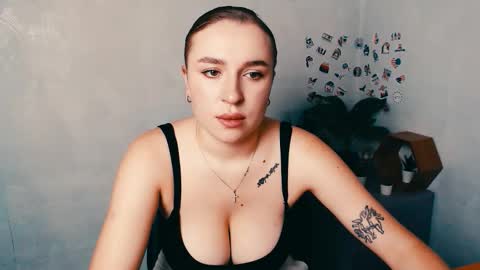 Jolia online show from 11.12.25