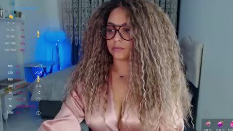 _just_a_queen_3 online show from 12.21.25