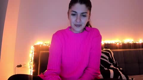 Snapshot of _just_a_simple_girl chatting on 01.21.25 _just_a_simple_girl online show from 01.21.25