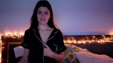 _just_a_simple_girl online show from 02.06.26