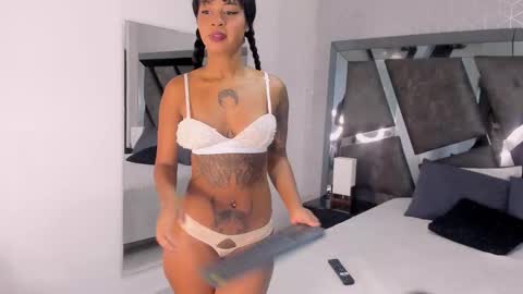 Snapshot of _kaylabrown_ chatting on 02.08.26 KAYLA online show from 02.08.26