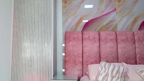 Kendall online show from 02.04.26