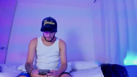 Snapshot of _kevin_xxx chatting on 09.21.25    online show from 09.21.25