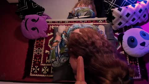 Snapshot of _kimikatt__ chatting on 12.30.24  Kendall online show from 12.30.24