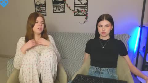 Snapshot of _kirieshka chatting on 02.21.25 Molly Emily online show from 02.21.25