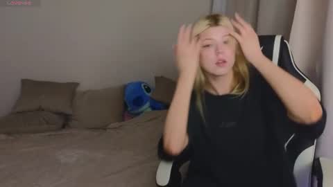 Molly   Emily online show from 07.11.26