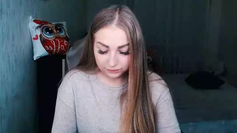 Snapshot of _kittyboo chatting on 12.23.25 Aleksa online show from 12.23.25