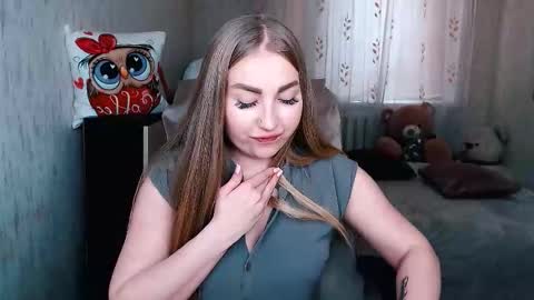 Snapshot of _kittyboo chatting on 02.11.26 Aleksa online show from 02.11.26